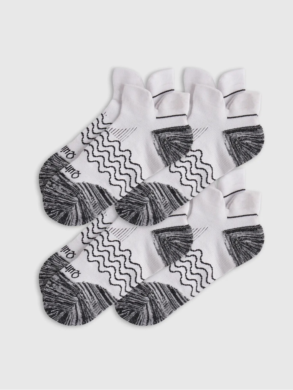 NWT QUINCE 4 Pack Performance Running Ankle Socks White 8504